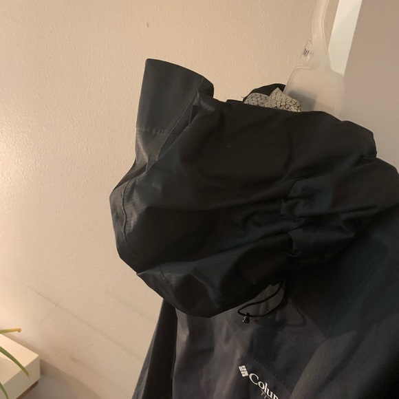 Men’s water proof rain jacket - Picture 4 of 4